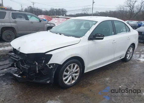 2013 Volkswagen Jetta 2.5L Se z USA, uszkodzony, nr VIN 3VWDP7AJ8DM439573
